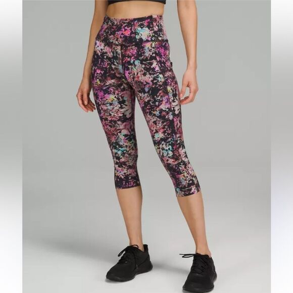 NWT Lululemon Fast & Free High-Rise Crop 19" Running Legging Black Pink Floral 4 - Picture 2 of 16